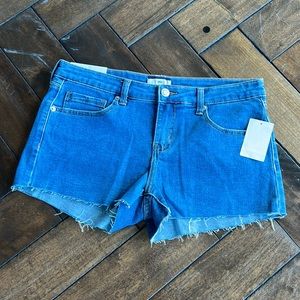 Be Responsible Stretch low rise short